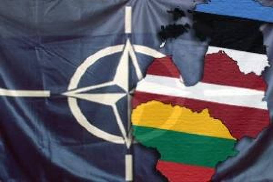 НАТО направляет в страны Балтии больше кораблей, самолетов и войск