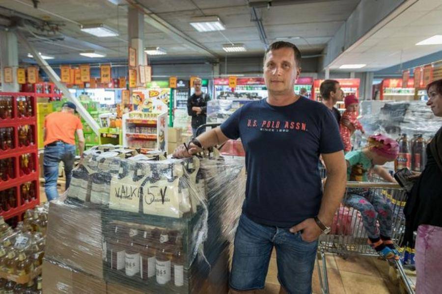 Латвийские алкогольные магазины гребут деньги лопатой