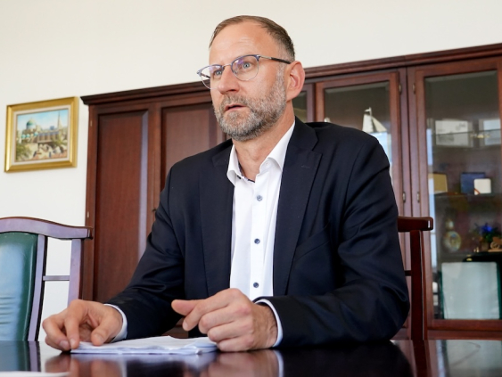 Минcообщения будет экономить на премиях, бонусах и командировках