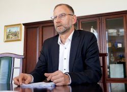 Минcообщения будет экономить на премиях, бонусах и командировках