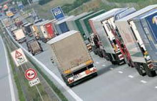 Автоперевозчиков обложат пошлиной