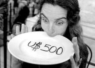 Безработные хотят зарплату в 5000 латов