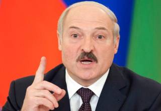 Александр Лукашенко считает, что труд облагораживает человека.