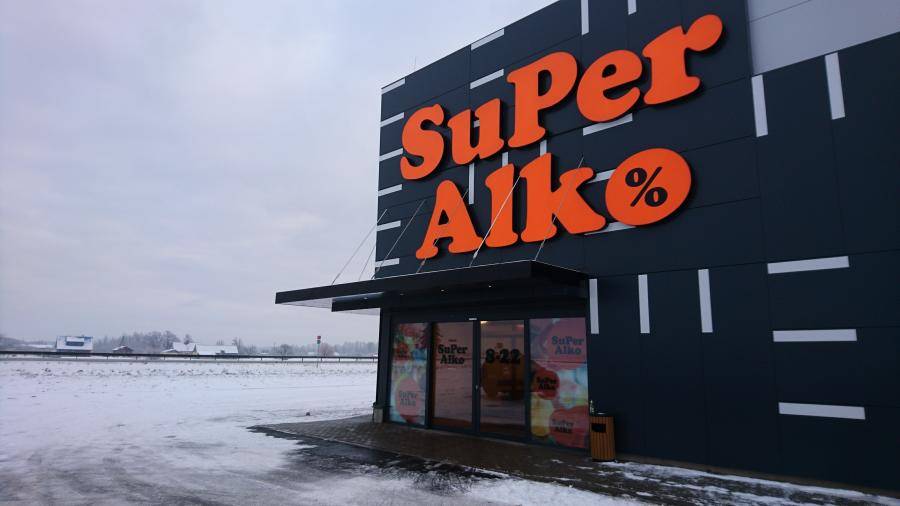 Эстонцы покупают в Латвии все больше алкоголя