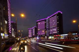 Собянин продает три дома за 100 млн. долларов США