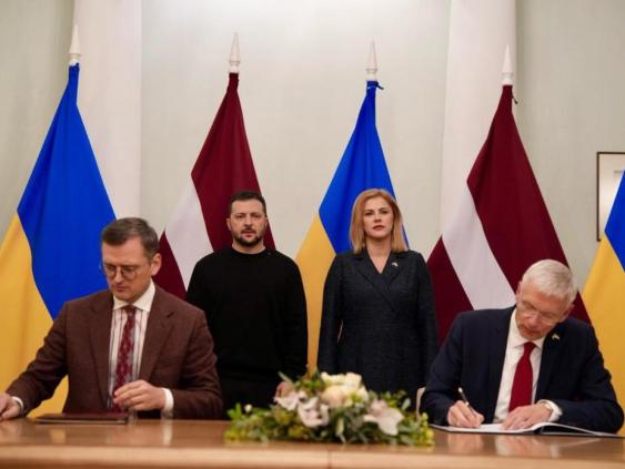 Министры иностранных дел Латвии и Украины подписали договор о техническом и финансовом сотрудничестве между странами