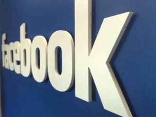 Facebook запустила приложение для анонимного общения