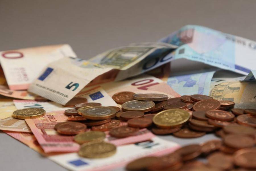 За четыре месяца в суды передано 16 уголовных дел по обвинению 26 лиц в легализации преступно нажитых средств