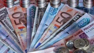 Жители Латвии задолжали госказне в виде налогов 1,432 млрд. евро