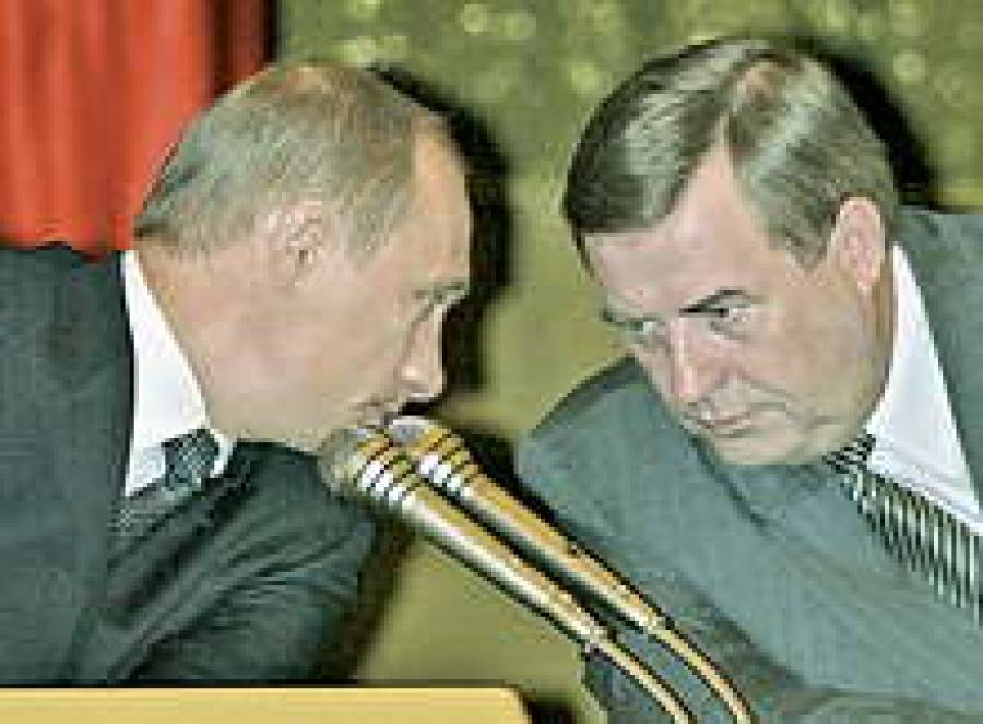 В.Путин — Г.Селезневу (возможный разговор): “Шутов меня обозвал немецким шпионом, а ты его выгораживал...”