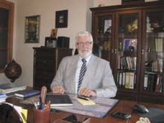 Нам &mdash; 18 лет!