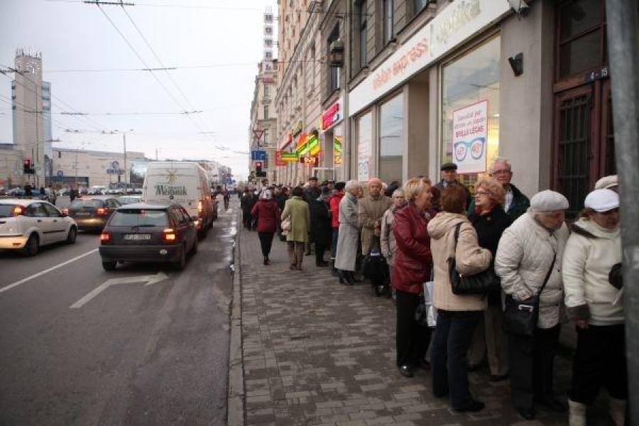 Латвийцы накачивают пенсионные фонды миллионами