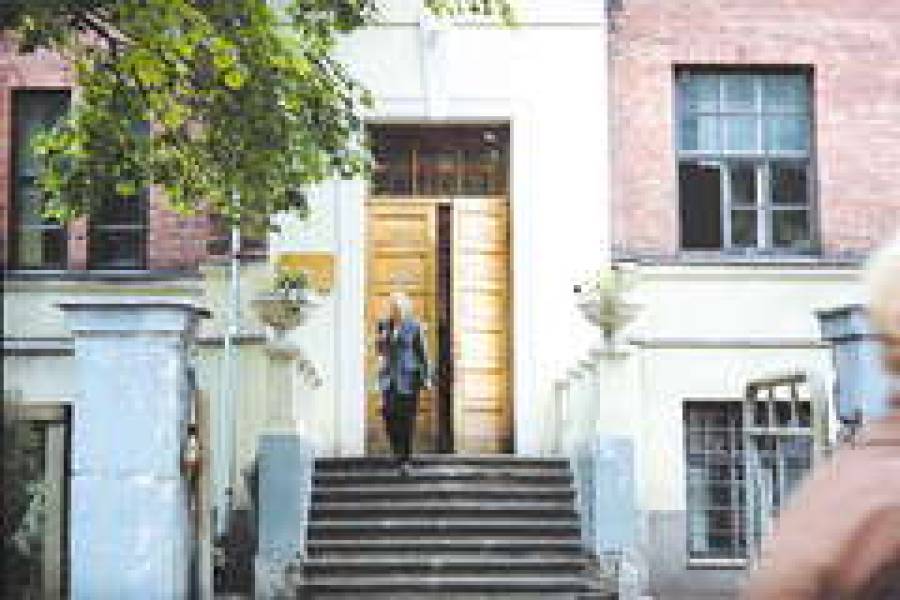  Агенскалнская гимназия в ожидании миллионов.