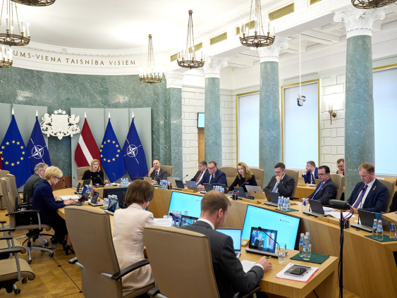 Смена правительства обойдется как минимум в полмиллиона евро