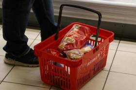 В августе оборот розничной торговли в Латвии вырос на 0,7%
