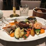 Covid-19: в рижских ресторанах гуляли инфицированные иностранцы