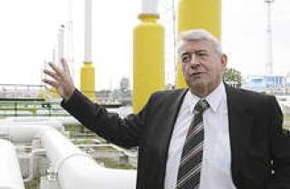 А. Давис: “Людям нужно объяснить, зачем нужны новые налоги”.