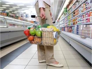 Кризис в России: население начало экономить на еде