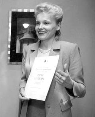  Айва ВИКСНА.