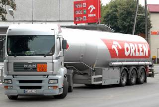 Компания Orlen получает госсубсидии за то, чтобы поставки топлива были бесперебойными не только в мирное, но и в военное время.