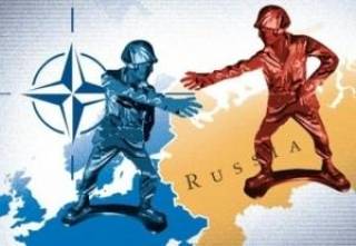 WSJ: Европейские политики призывают НАТО начать диалог в Москвой