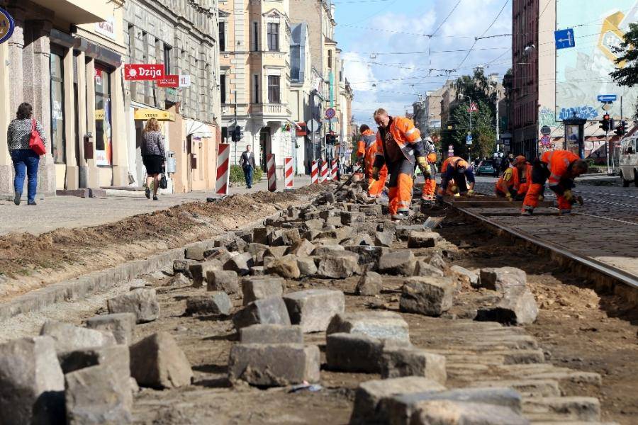 Готовимся к новым пробкам: Ригу опять основательно перекопают