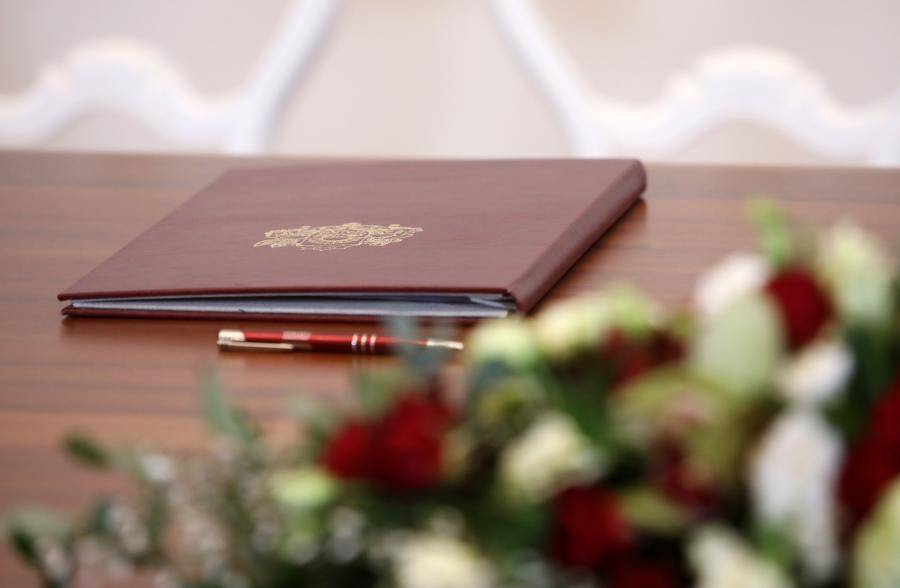 Коалиционные партии подписали договор о сотрудничестве