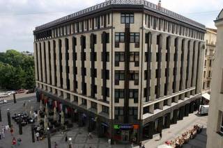 Мурниеце: я разочарована и зла, Латвия не помогла - «Hotel Roma» конец