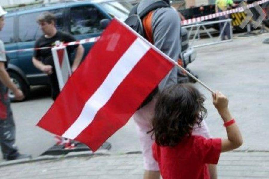 Латвия на грани краха? Нас грабит Люксембург!
