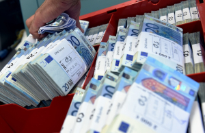 Налоговые поступления за девять месяцев отстают от плана