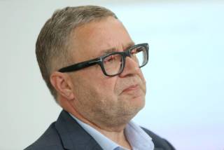 KNAB задержал члена правления Latvijas valsts ceļi
