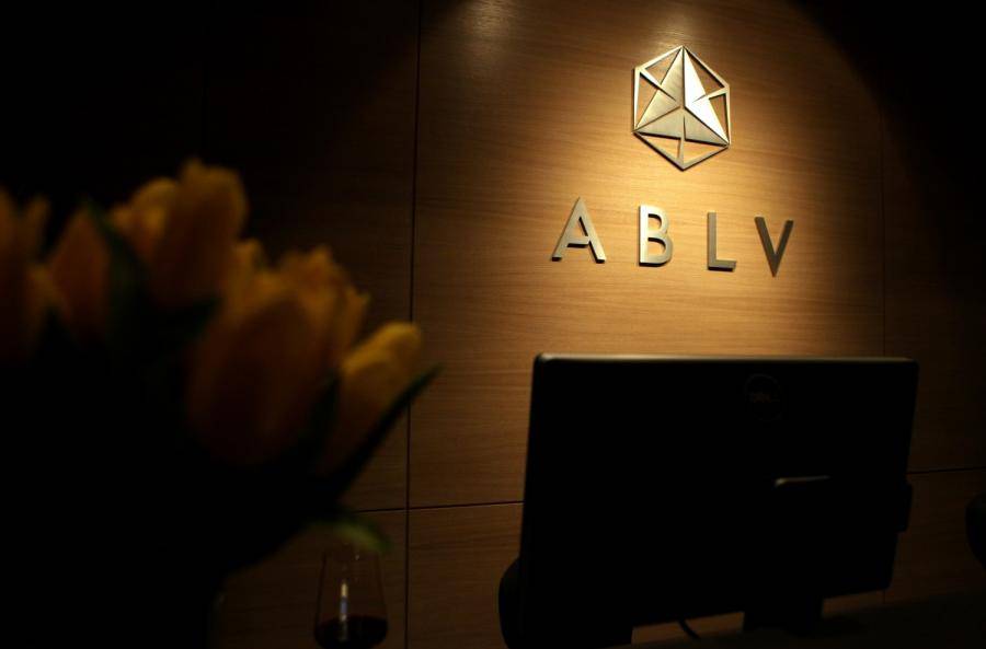 BBC: После сканадала с ABLV банки Балтии отказывают клиентам «на всякий случай»