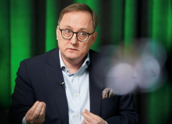 Глава Банка Латвии: пора открыть жителям путь к инвестициям в страну