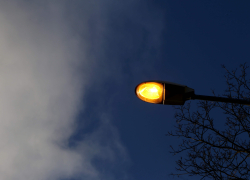 На улицах Риги за 1 млн евро заменят лампочки