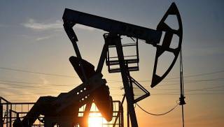 Иран переводит нефтяные сделки на евро
