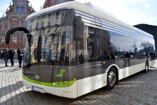 Деньги нужны. &quot;Ригас сатиксме&quot; заложило 15 автобусов Solaris Urbino