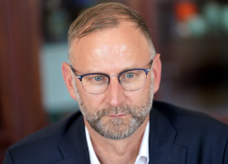 Сейм отклонил требование отставки министра сообщения