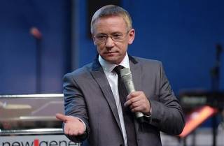 Вести.ру: &quot;Владелец латвийских борделей открыл прибыльный религиозный бизнес в России&quot;