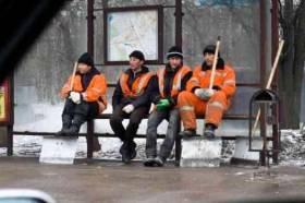 Таджики больше не хотят мести московский улицы.