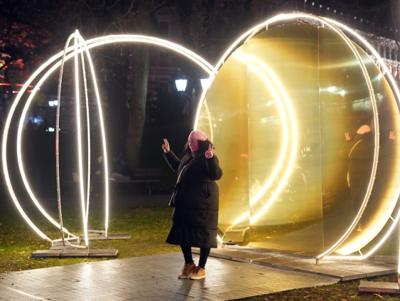 На фестивале Staro Rīga представят более 40 световых объектов