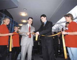  Братья КРАМНЫЕ у заветной ленточки.