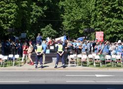 Тысяч учителей провели пикет напротив Кабинета министров