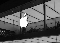 Apple вновь стала самой дорогой компанией мира, обогнав Nvidia