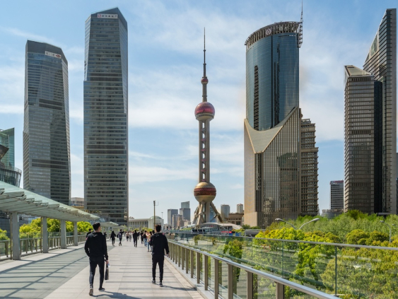 Китай продлевает на год приостановку дополнительного 24% тарифа на товары из США