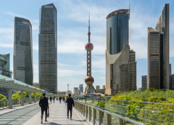 Китай продлевает на год приостановку дополнительного 24% тарифа на товары из США