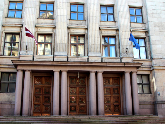 К концу года в госбюджете Латвии обнаружился профицит в размере 69,5 млн евро