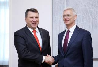 Премьер: обсуждается широкий круг кандидатов на пост президента