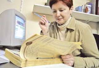Накладные строгой отчетности останутся в силе только в отношении товаров так называемой группы риска — нефтепродуктов, алкоголя, сигарет и медикаментов.