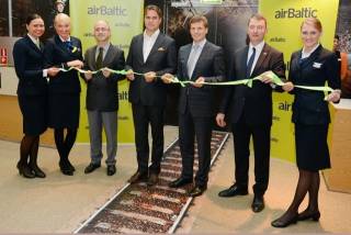 airBaltic начинает рейсы по маршруту Таллин-Париж