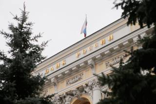 По делу ЮКОСа могут арестовать валютные резервы России